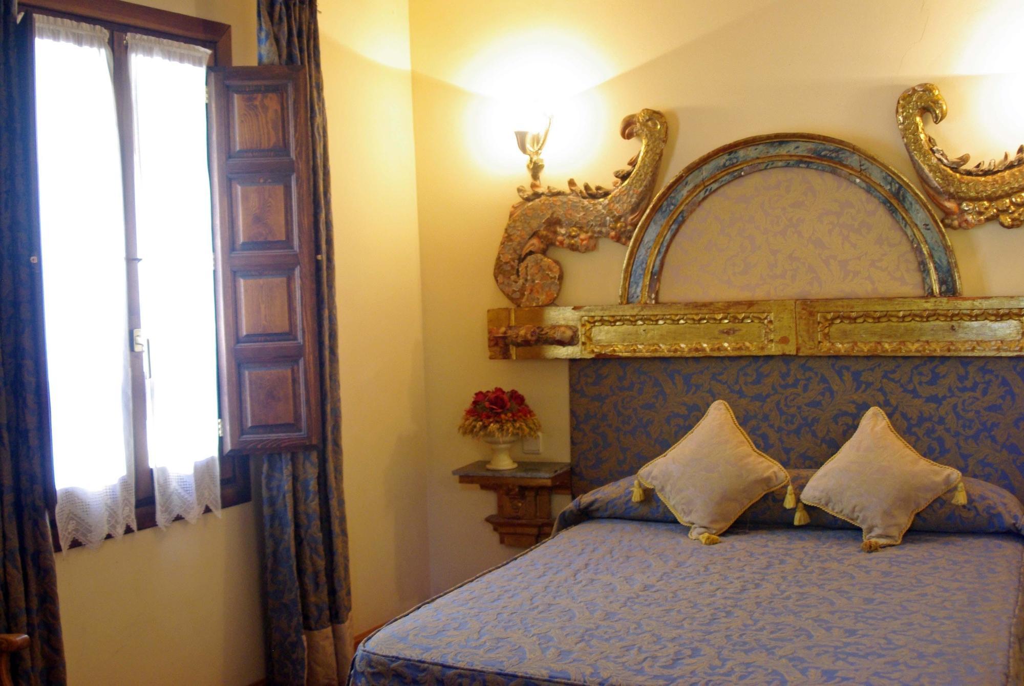 Hotel Alcazar Segowia Pokój zdjęcie